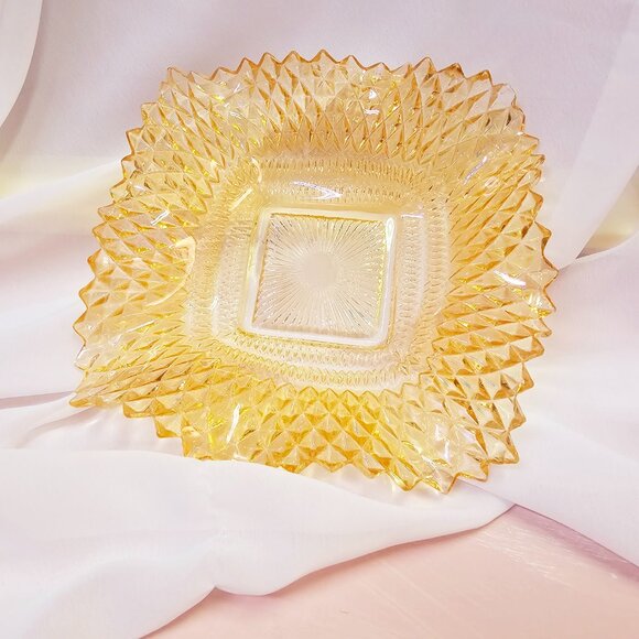 Peach Diamond Point Carnival Glass Ruffled Edge Candy Dish, Indiana Glass - Picture 5 of 8